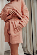 Load image into Gallery viewer, SHORTS RASPBERRY CREAM
