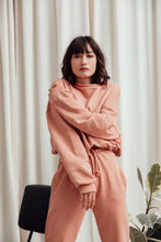 Load image into Gallery viewer, SWEATSHIRT RASPBERRY CREAM
