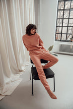 Load image into Gallery viewer, LOUNGE SET RASPBERRY CREAM
